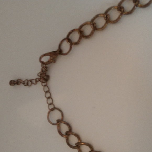 Vintage lightweight Lucite tortoise shell and goldtone chain necklace - Picture 3 of 4